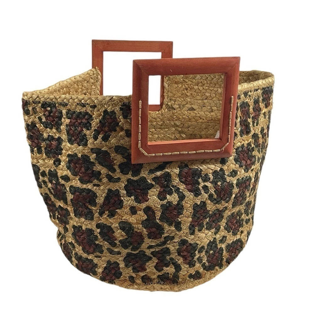 Stylish Alba Jute Tote Bag with Wooden Handles Leopard Print - Picture 2 of 16